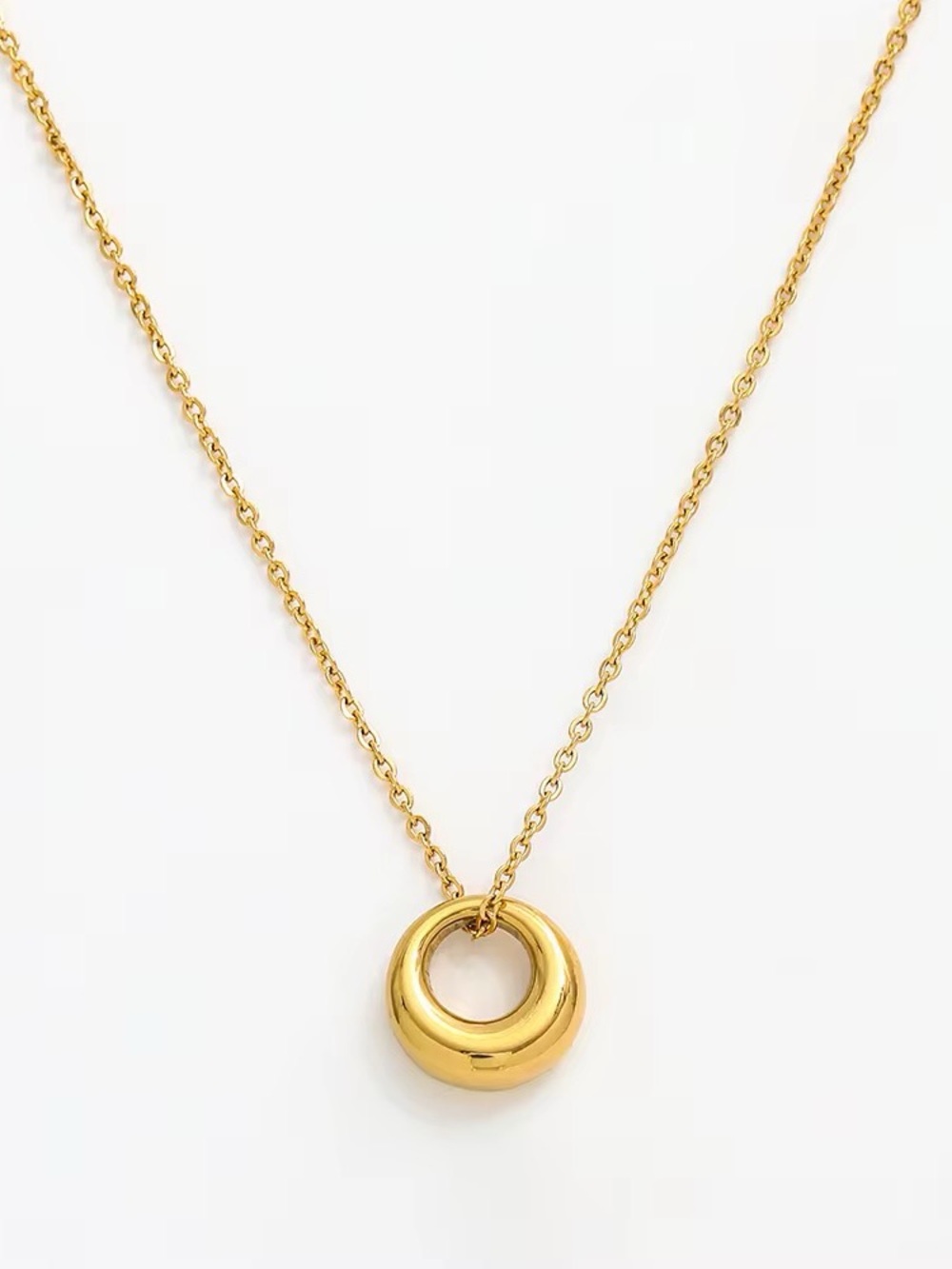 18K Gold Plated Circle Pendant Necklace
